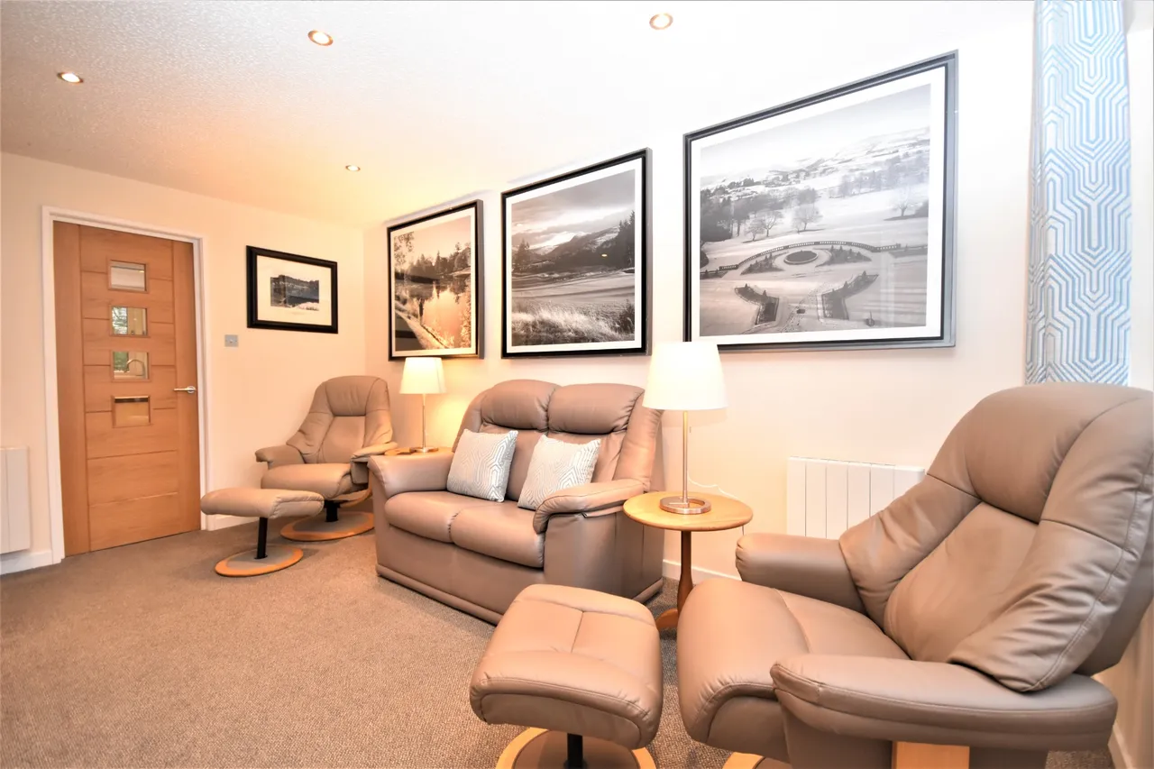 Dunbar Court, Gleneagles Village, PH3, photo 3