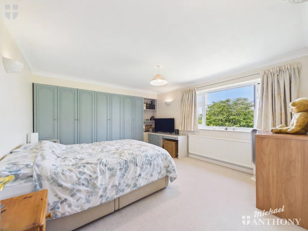 King Edward Avenue, Aylesbury, HP21 7JD, photo 13