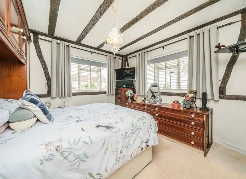 Gilders Road, Chessington, KT9, photo 5