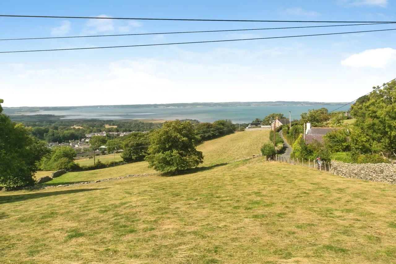 Mount Road, Llanfairfechan, LL33, photo 2