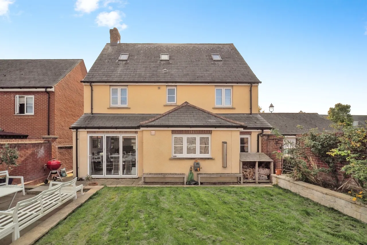 Holloway Close, Amesbury, Salisbury, photo 2