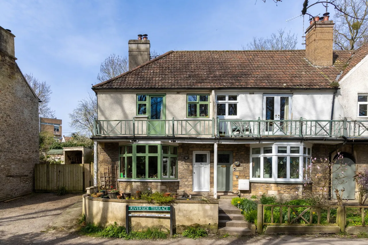 3 bed house for sale, Riverside Terrace, Frome, BA11