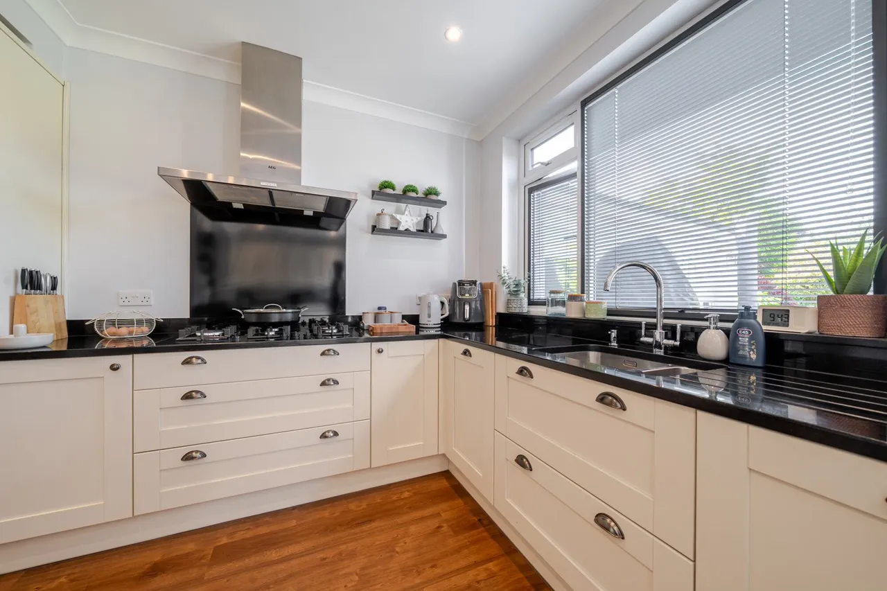 Spur Road, BR6, photo 18