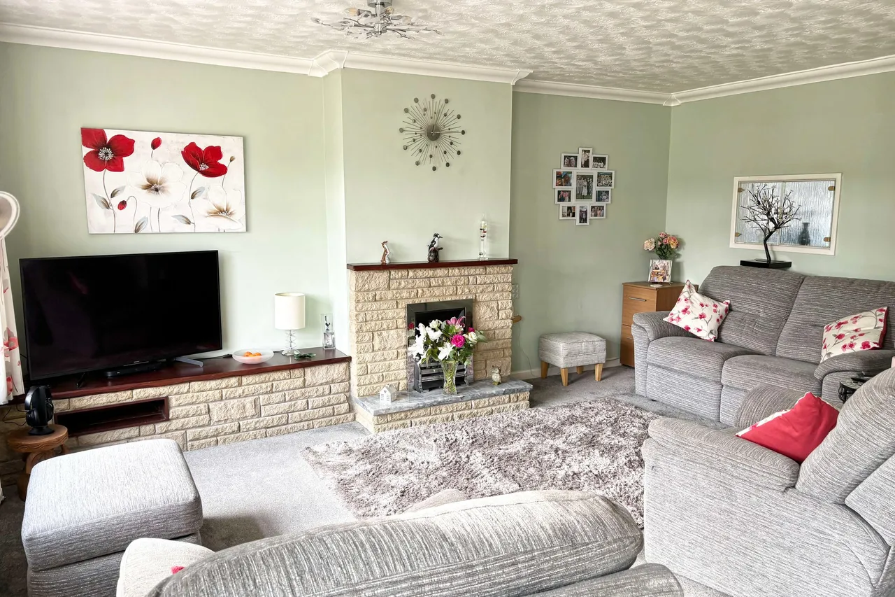 Sheering Mill Lane, Sawbridgeworth, CM21, photo 2