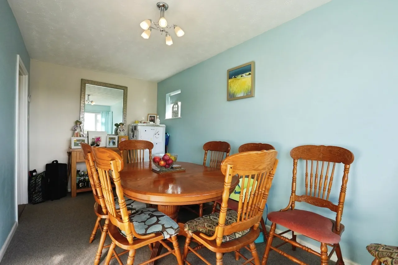 Roslyn Close, St. Austell, PL25, photo 16