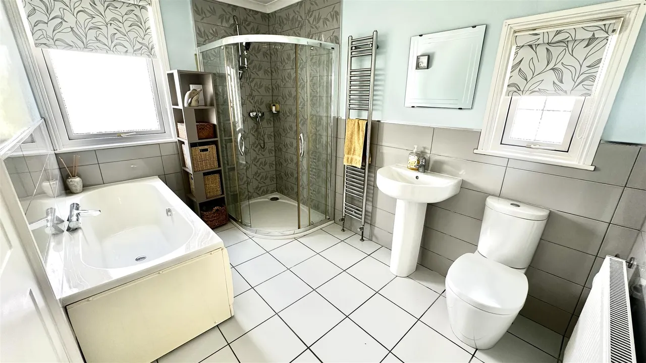 Edgcumbe Road, St. Austell, photo 18