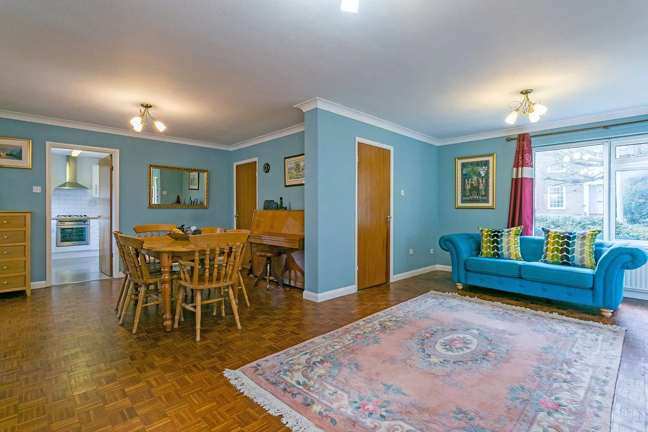 The Paddock, Cranbrook Drive, Maidenhead, Berkshire, photo 6