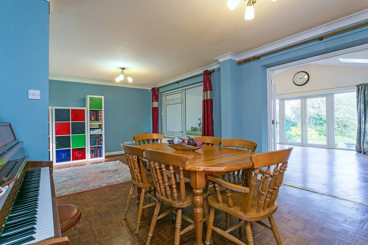The Paddock, Cranbrook Drive, Maidenhead, Berkshire, photo 9