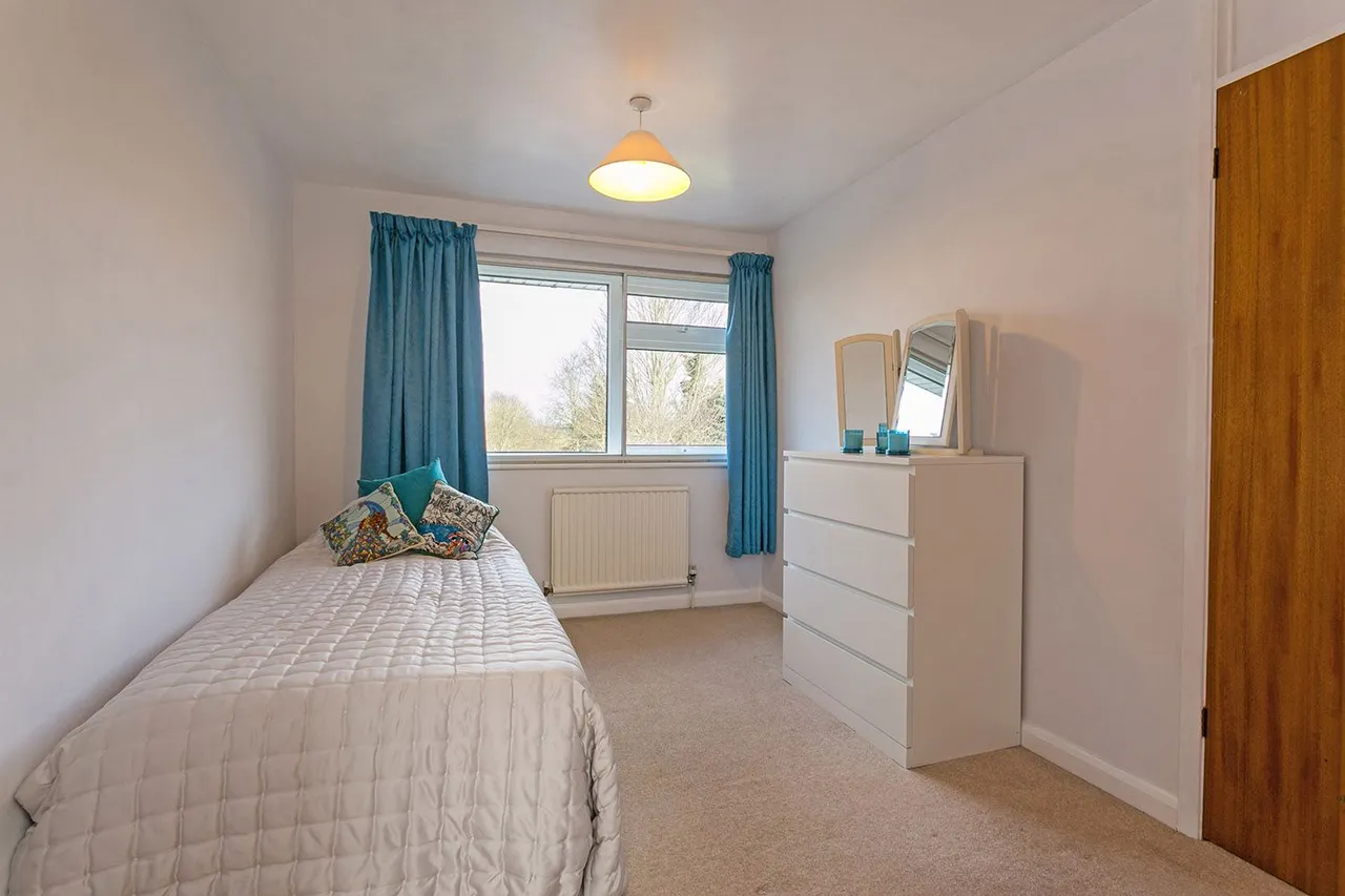 The Paddock, Cranbrook Drive, Maidenhead, Berkshire, photo 17