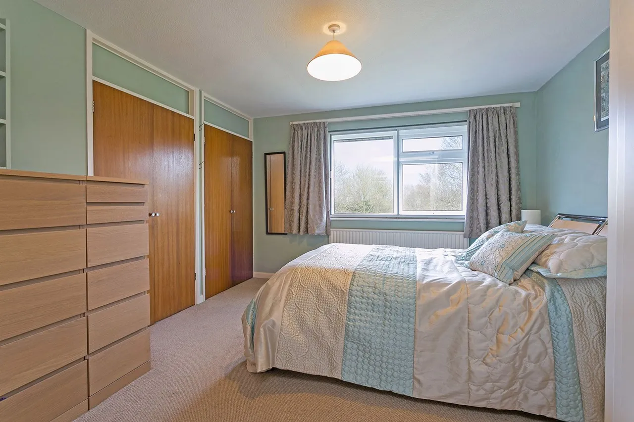 The Paddock, Cranbrook Drive, Maidenhead, Berkshire, photo 13