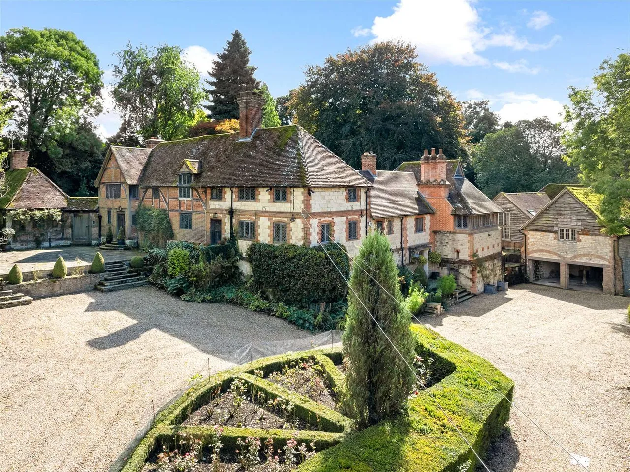 10 bed house for sale — South Hay, Kingsley, Bordon, Hampshire, GU35 9NR