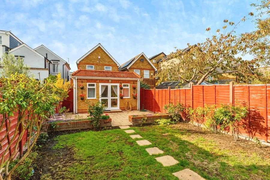 Worthington Road, Surbiton, KT6, photo 19