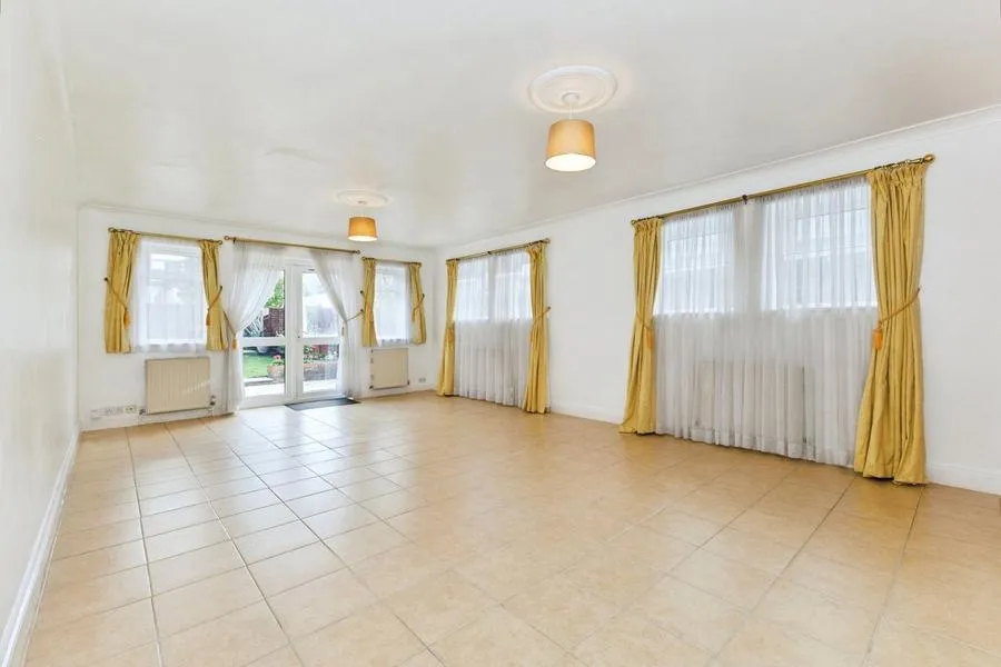Worthington Road, Surbiton, KT6, photo 2