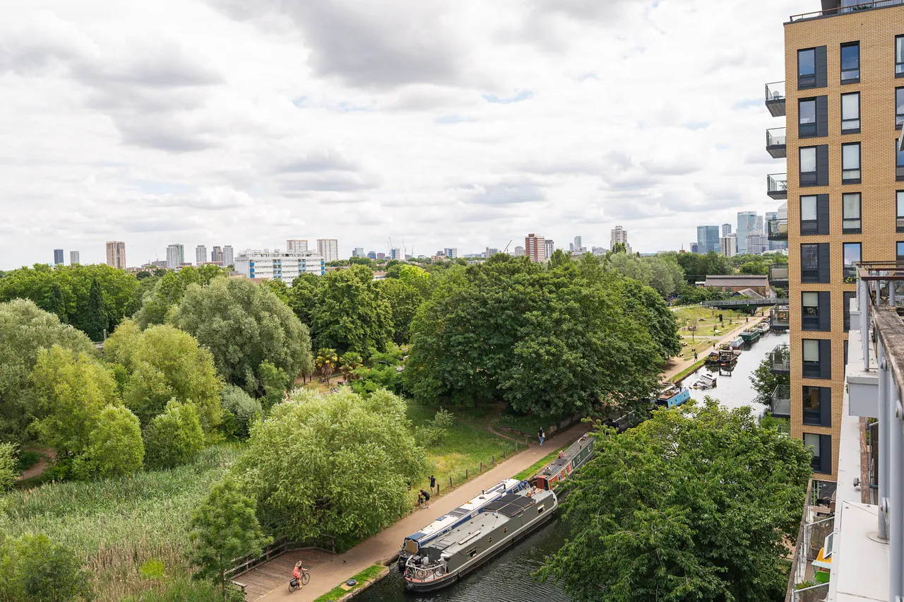 54 Victoria Wharf, 20 Palmers Road, London, photo 3