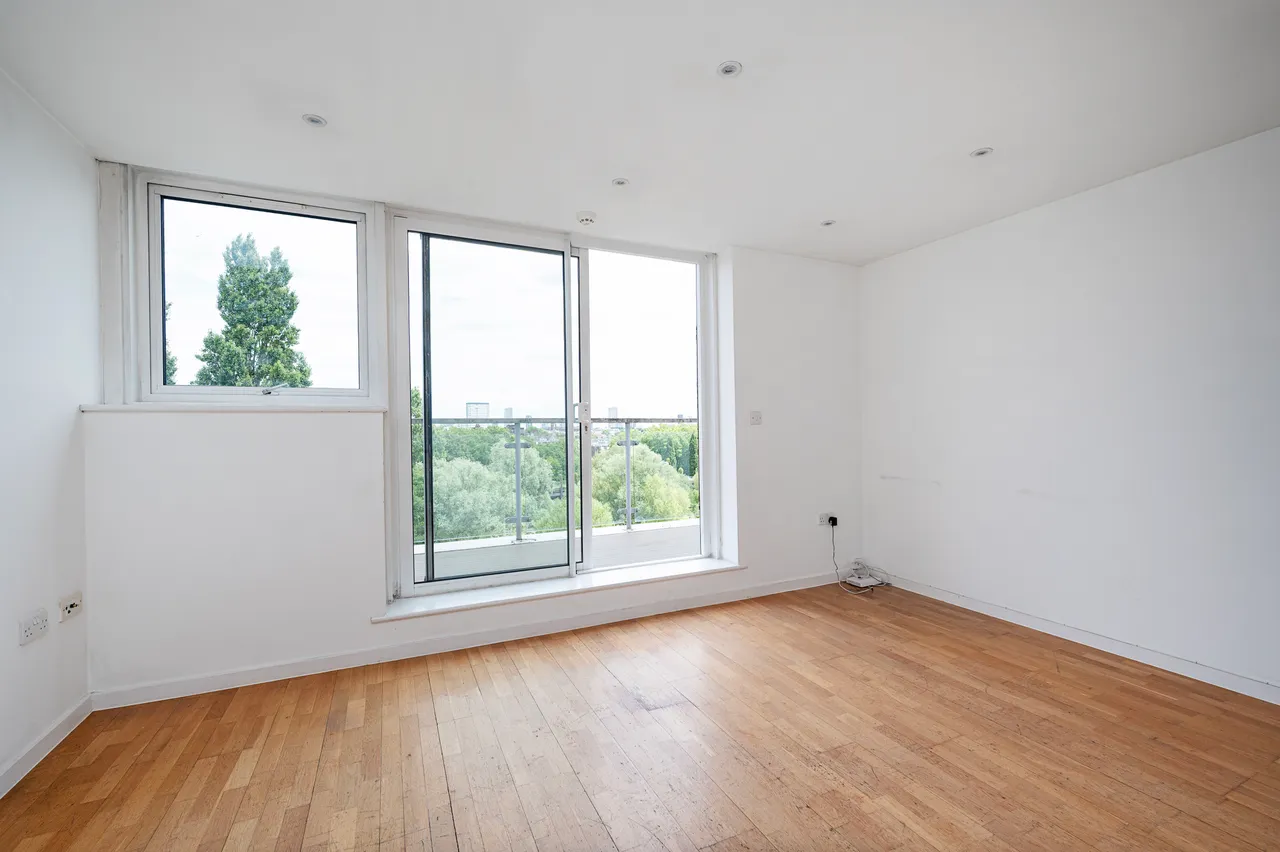 54 Victoria Wharf, 20 Palmers Road, London, photo 4