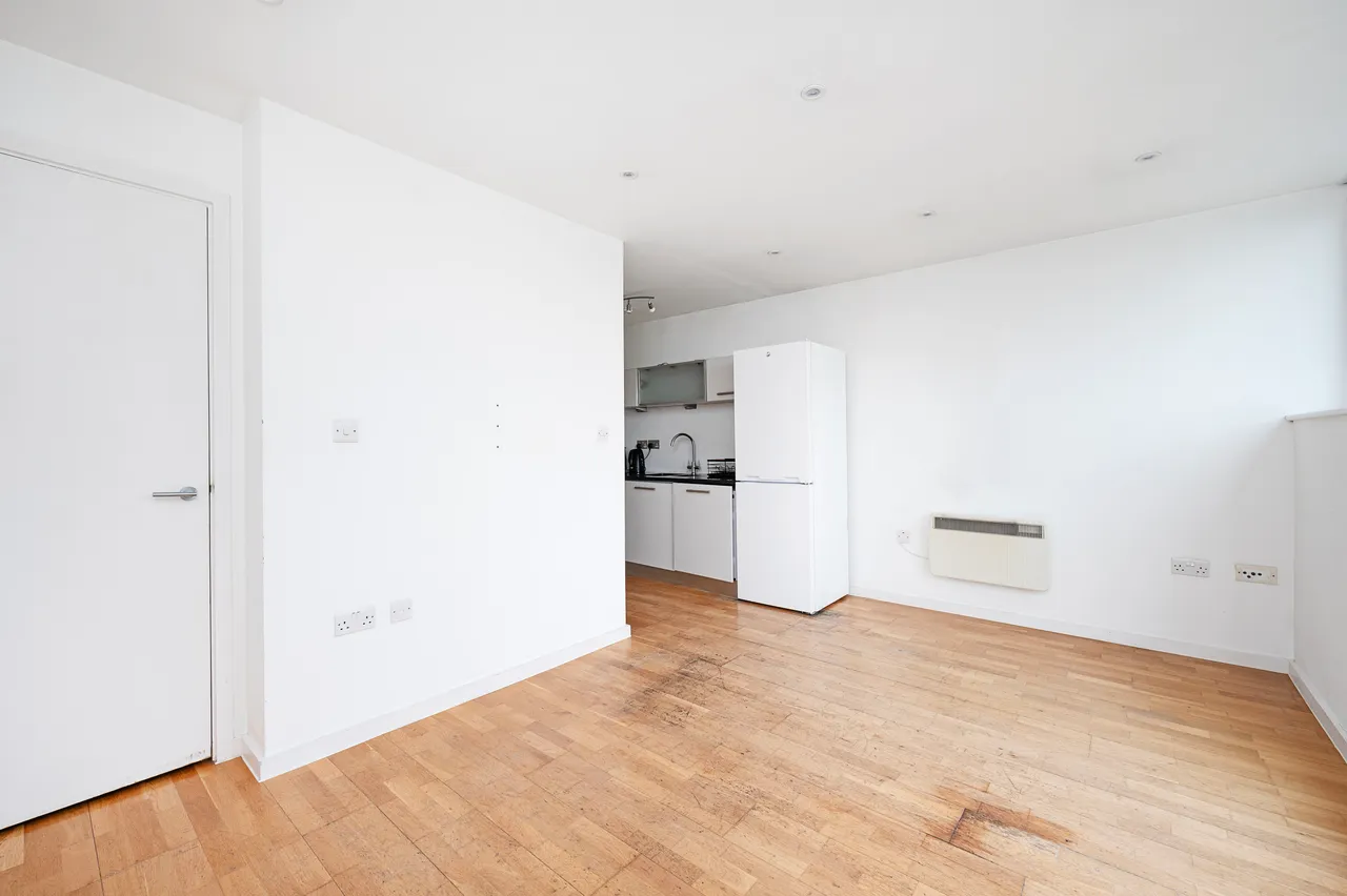 54 Victoria Wharf, 20 Palmers Road, London, photo 6