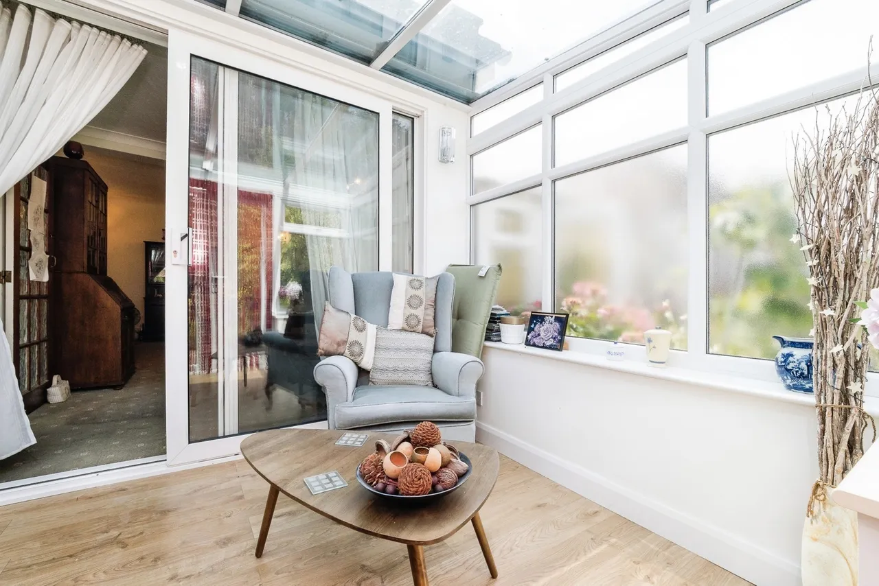 Randall Drive, Hornchurch, Essex, RM12, photo 14