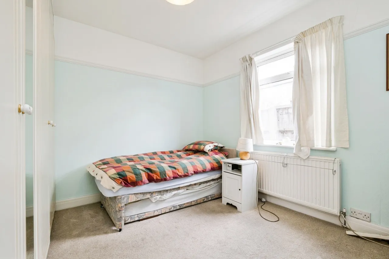Randall Drive, Hornchurch, Essex, RM12, photo 24