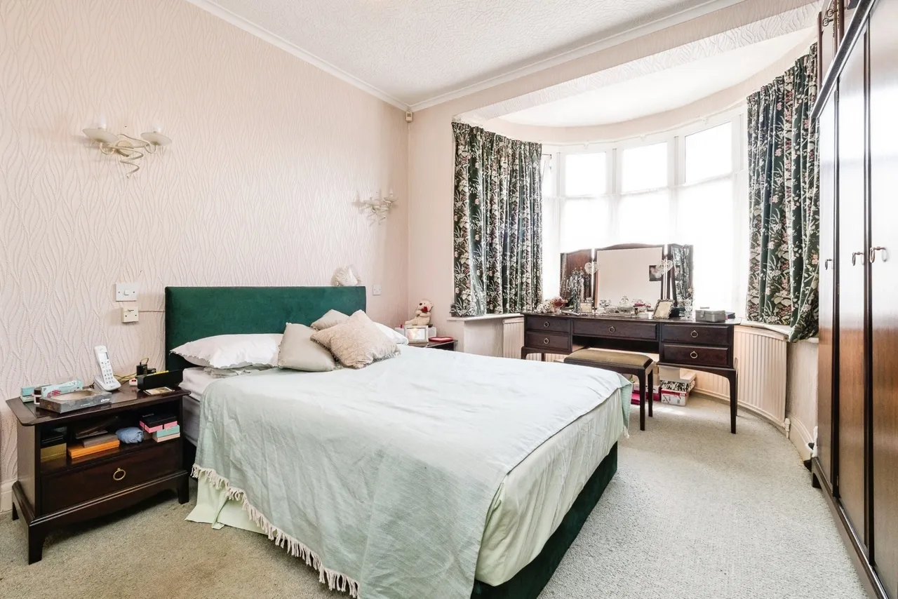 Randall Drive, Hornchurch, Essex, RM12, photo 29