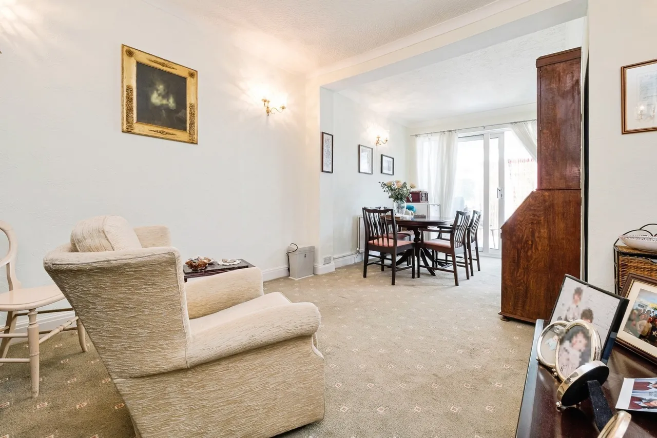 Randall Drive, Hornchurch, Essex, RM12, photo 32