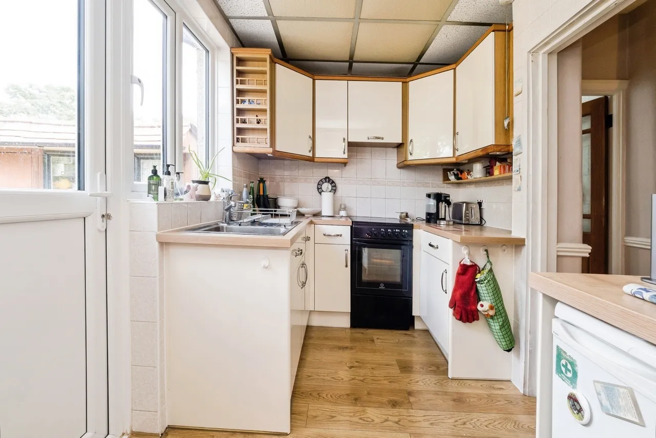 Randall Drive, Hornchurch, Essex, RM12, photo 7
