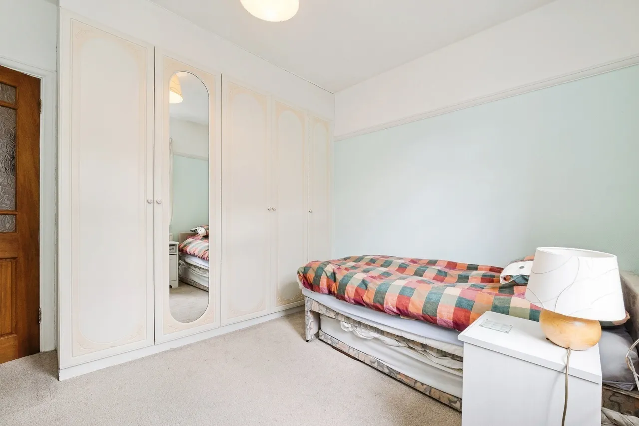 Randall Drive, Hornchurch, Essex, RM12, photo 25