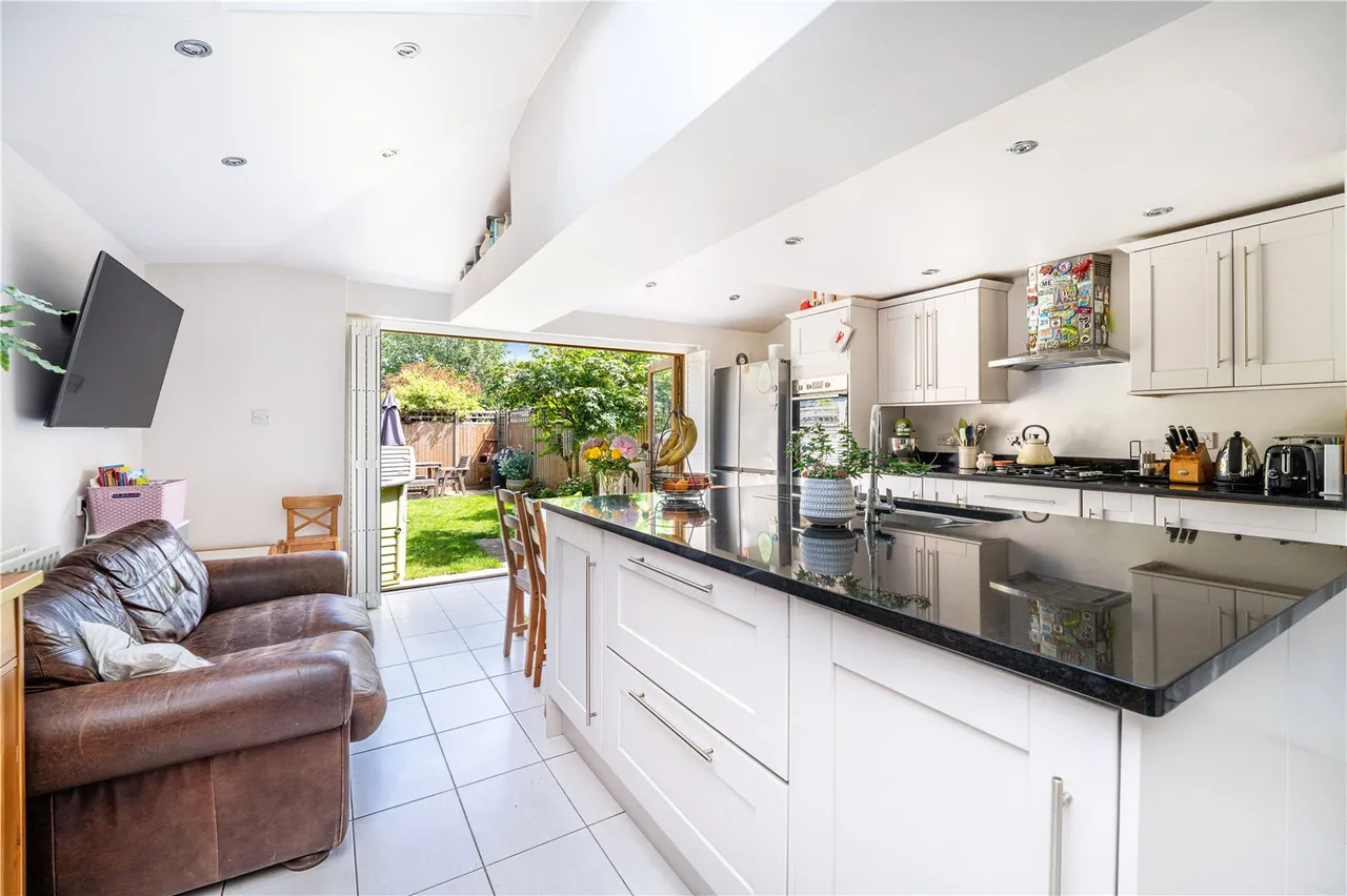 Kings Road, Teddington, TW11 0QD, photo 5