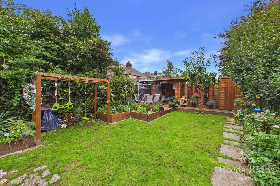 Corbar Road, Mile End, Cheshire, SK2, photo 2