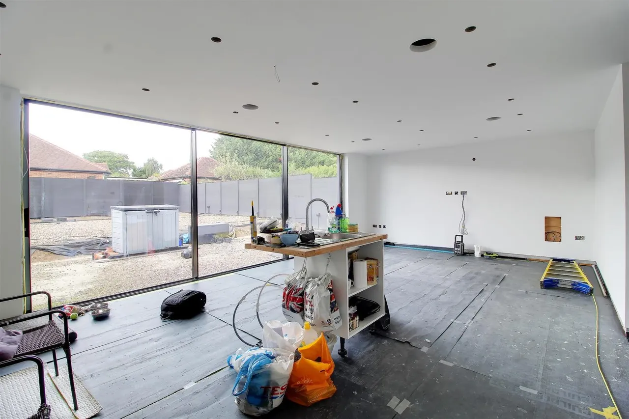 Baker Street, Potters Bar EN6 2EX, photo 2