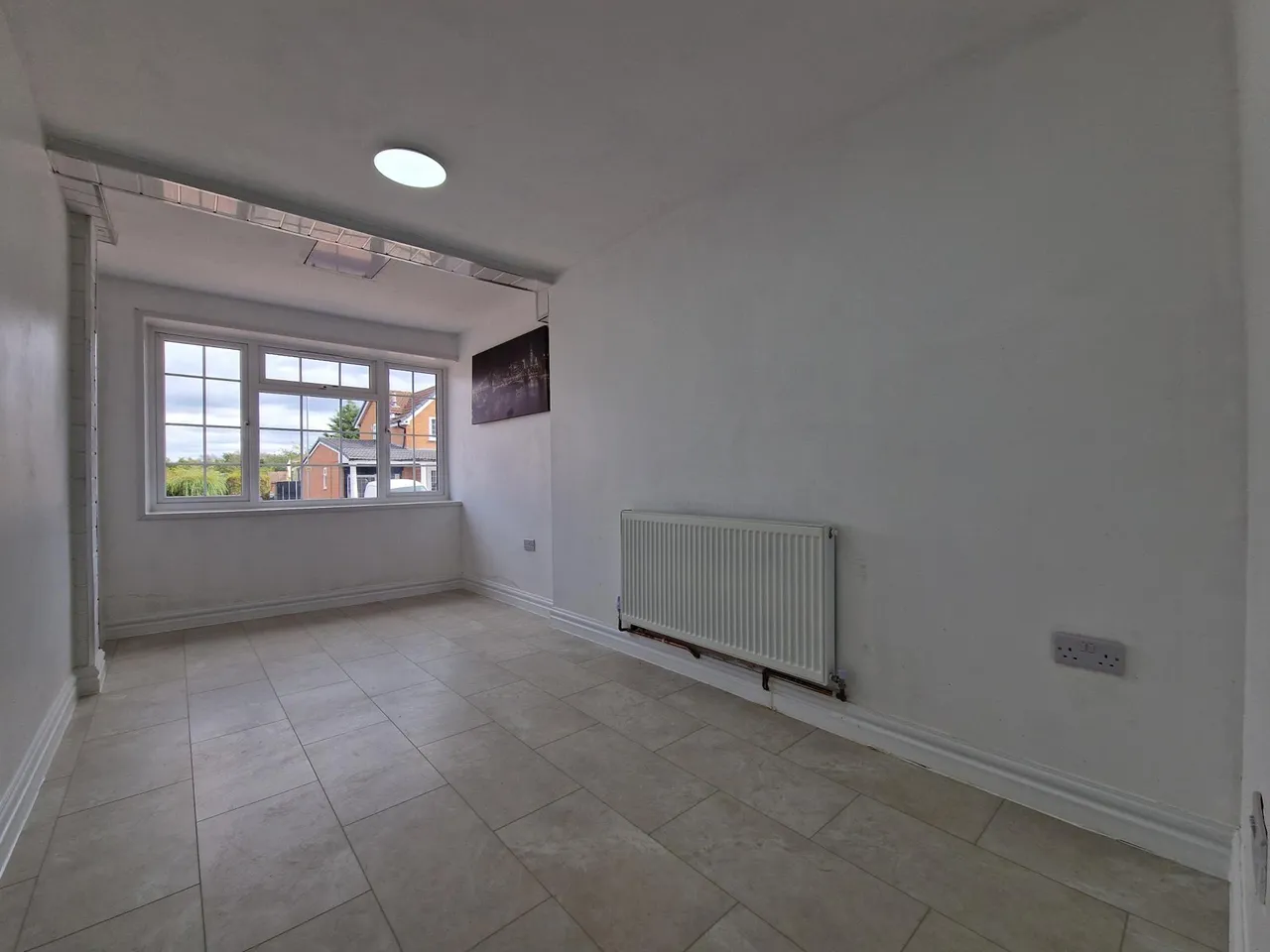 Byfleet Close, Bilston, WV14, photo 7