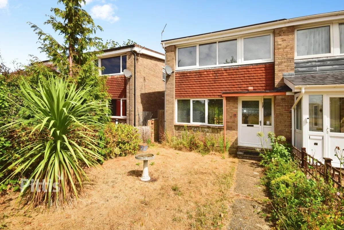 3 bed house to rent, The Green Cowes, PO31