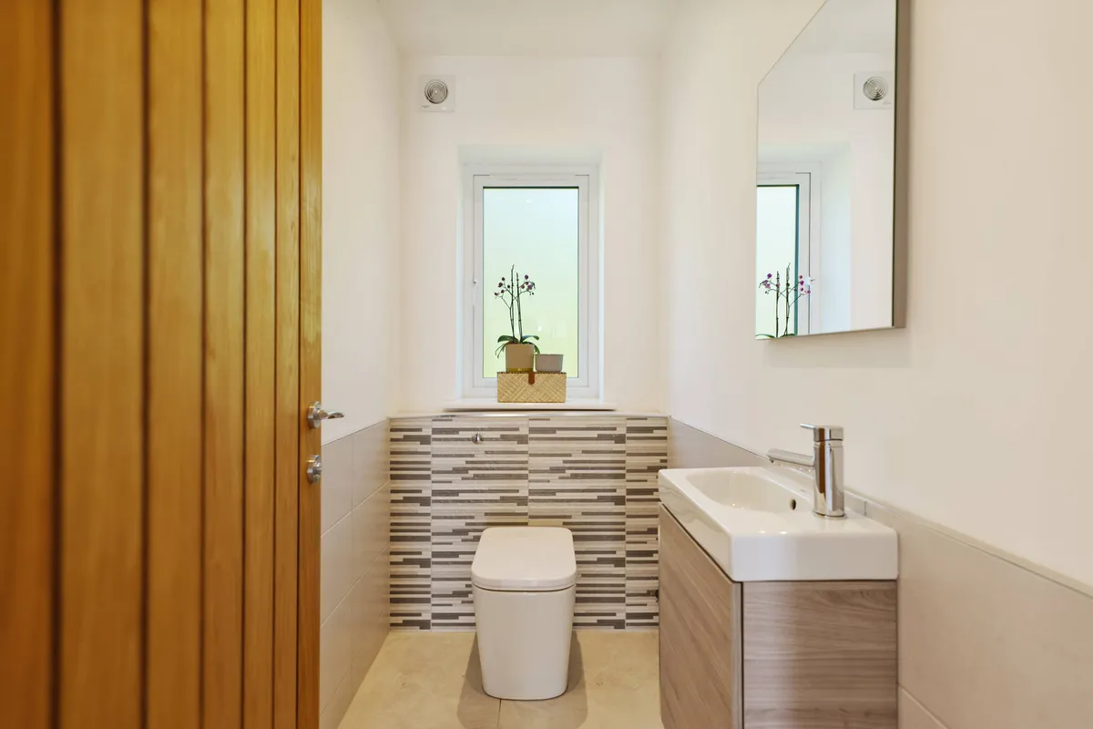 East Grinstead, RH19, photo 9
