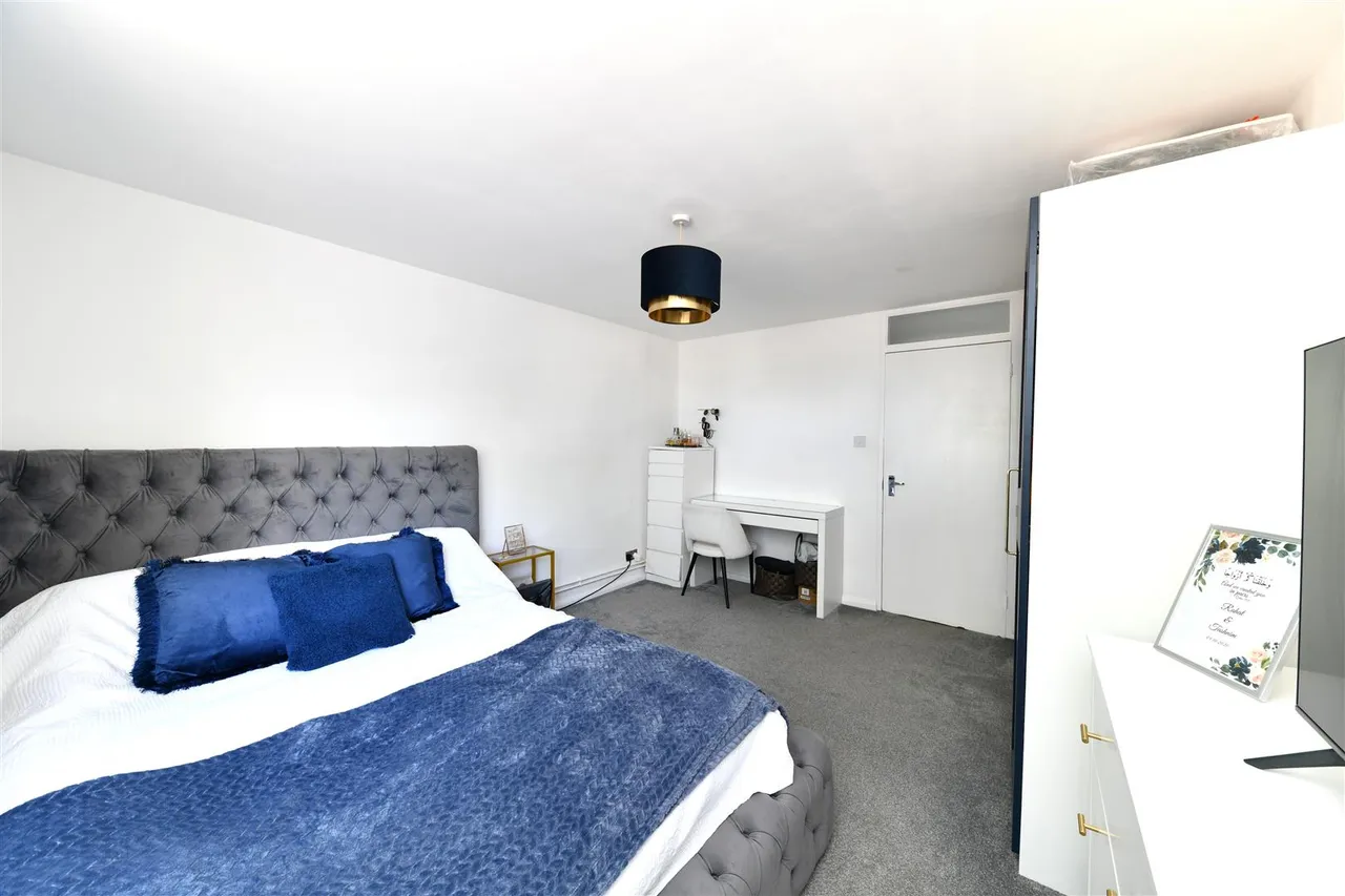 Sloan Court, Stevenage, SG1 5HR, photo 5