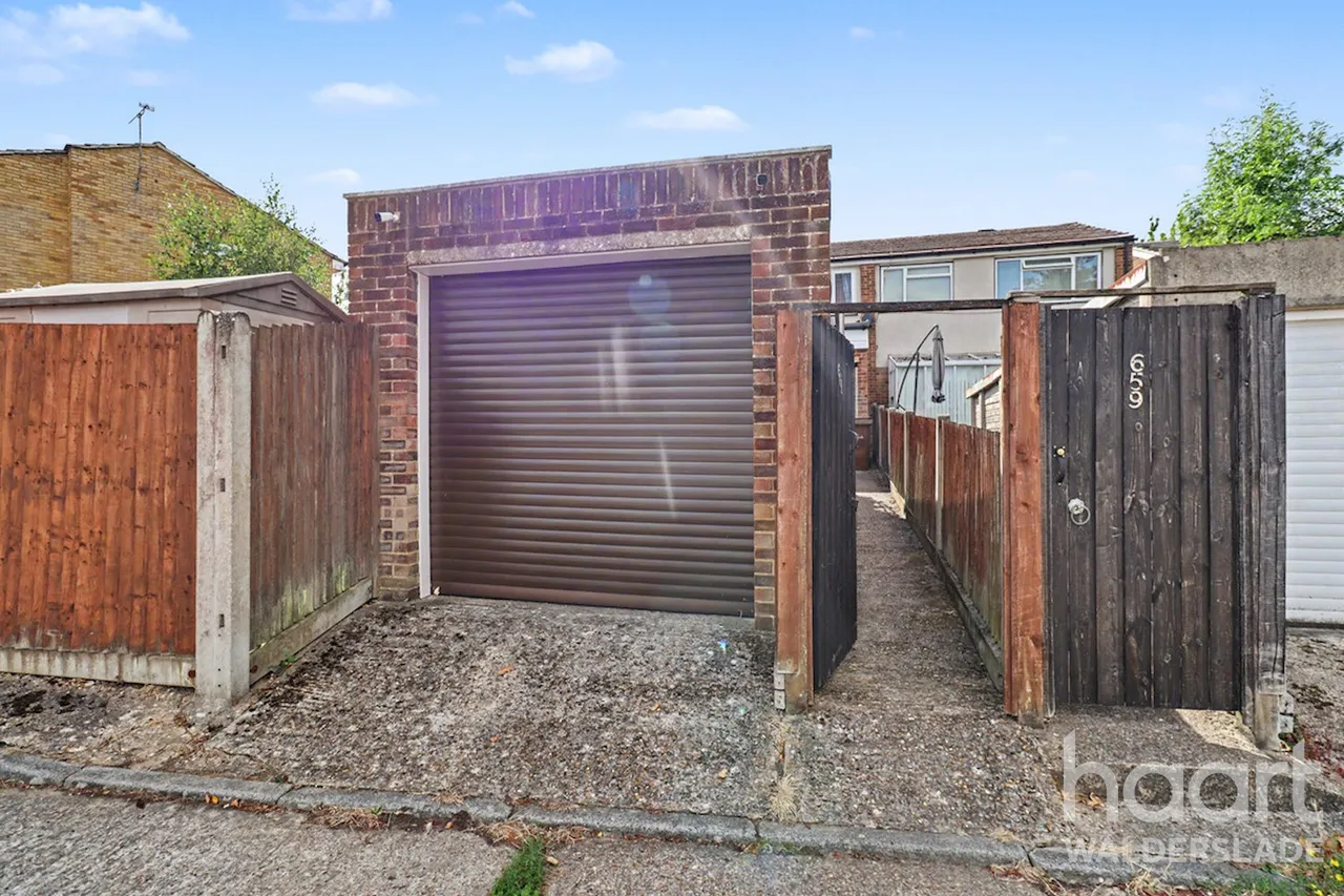 Lords Wood Lane, Chatham, ME5, photo 17