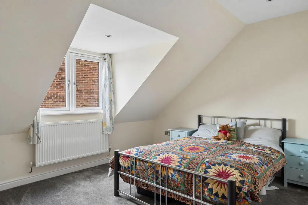 Barnhill Gardens, Marlow SL7 3HB, photo 17