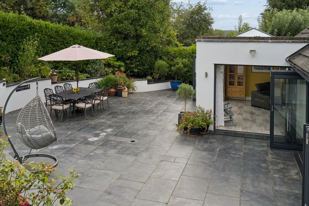 Barnhill Gardens, Marlow SL7 3HB, photo 22