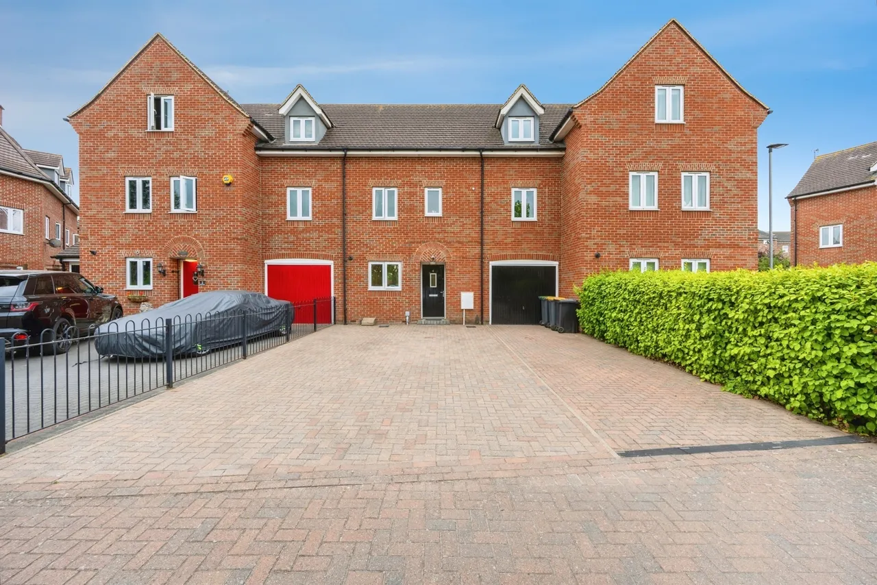 4 bed house for sale — Horace Close, Shortstown, Bedford