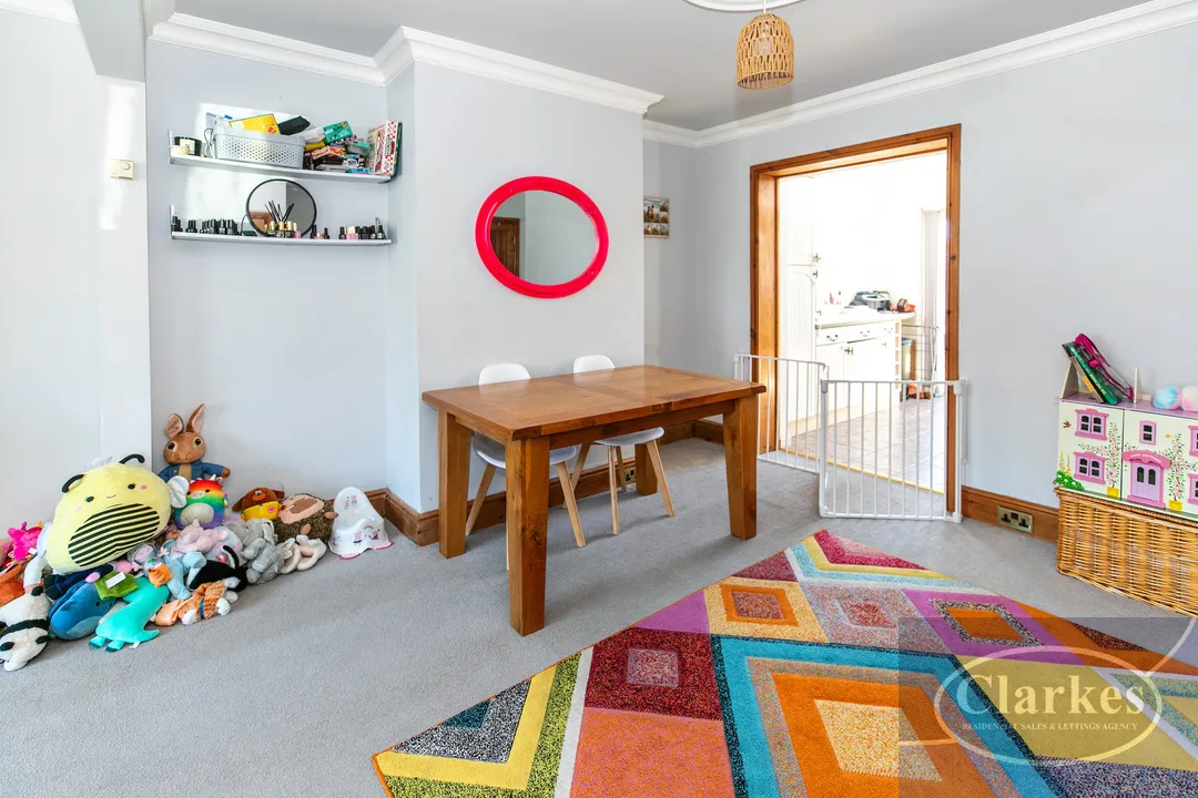 Kinson Road, Bournemouth, photo 8