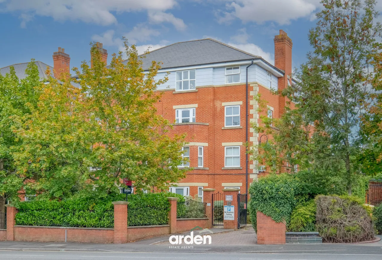 2 bed flat for sale, Warwick Road, Westley Heights, B92