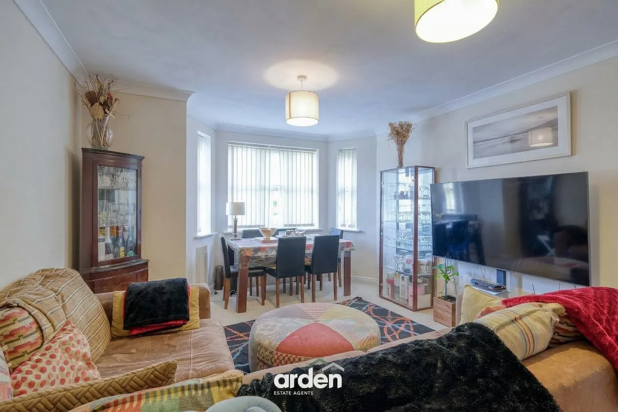 Warwick Road, Westley Heights, B92, photo 6