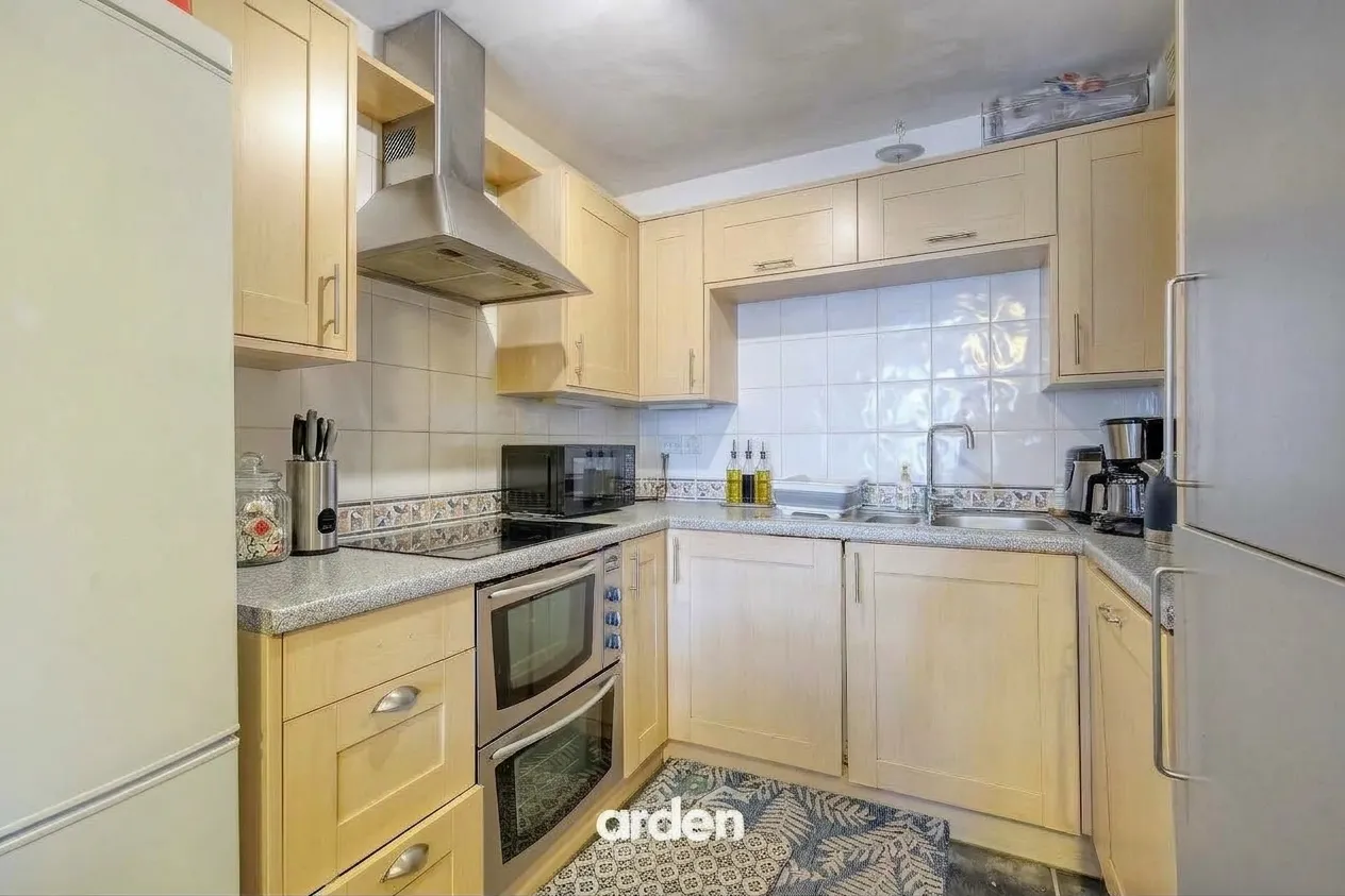 Warwick Road, Westley Heights, B92, photo 4