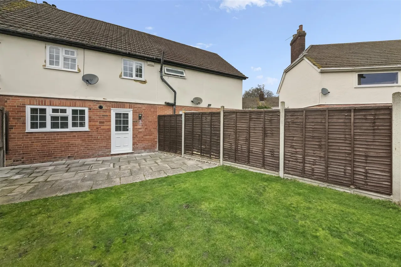 Dagnall Crescent, Uxbridge, photo 8