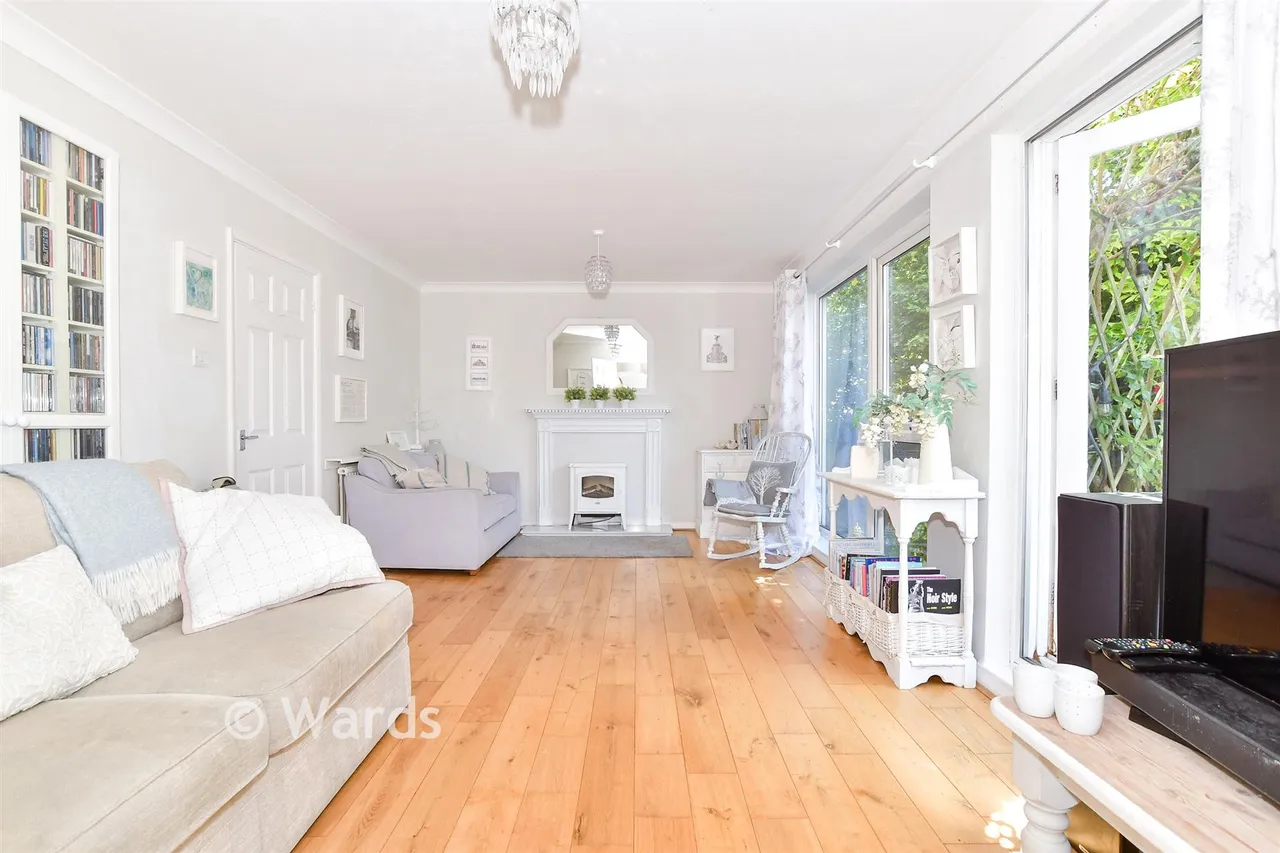 Redleaf Close, Tunbridge Wells, TN2, photo 3