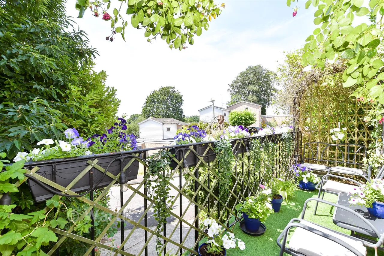 Redleaf Close, Tunbridge Wells, TN2, photo 2