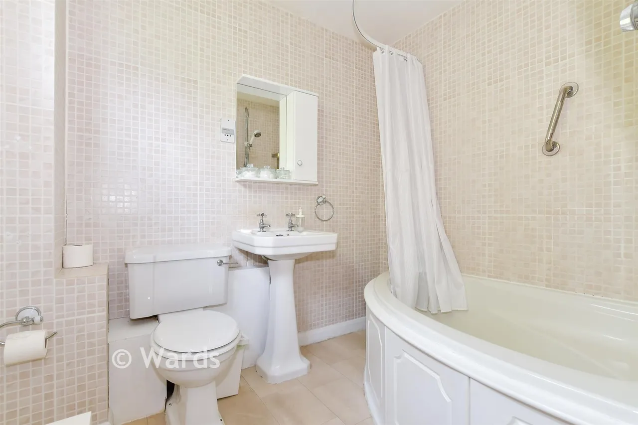Redleaf Close, Tunbridge Wells, TN2, photo 16