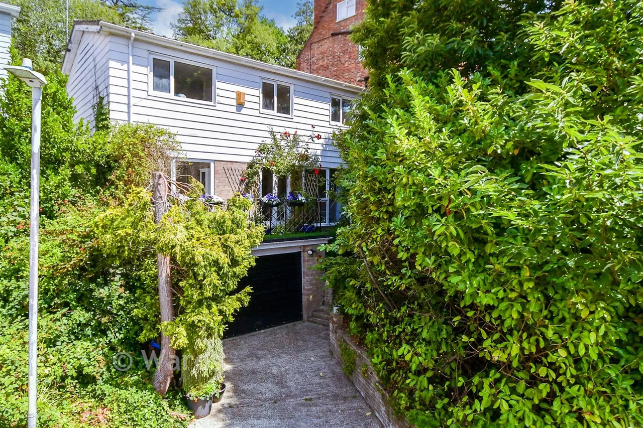 4 bed house for sale, Redleaf Close, Tunbridge Wells, TN2