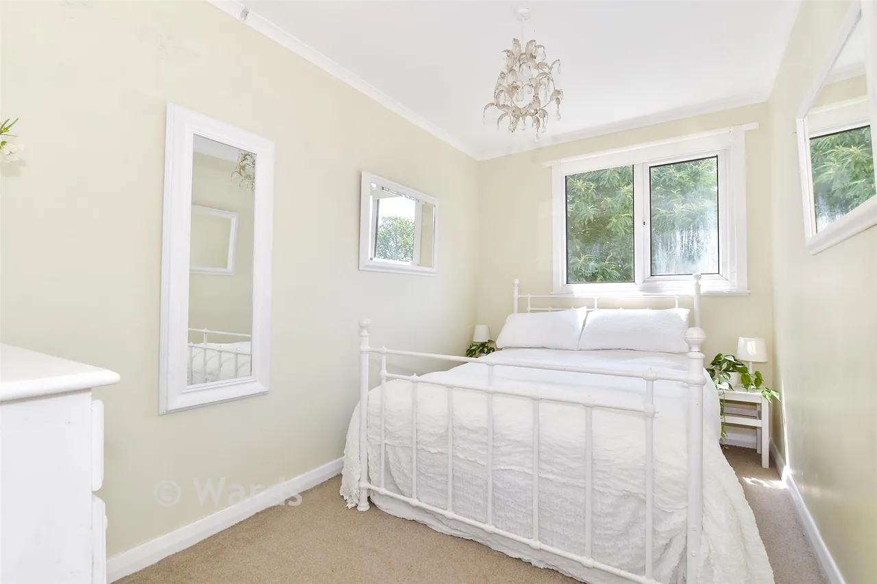 Redleaf Close, Tunbridge Wells, TN2, photo 4