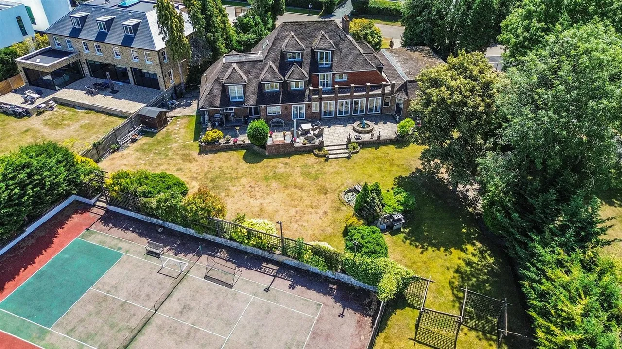 The Drive, South Cheam, SM2, photo 53