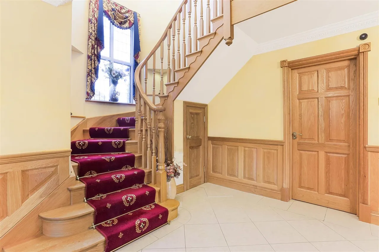The Drive, South Cheam, SM2, photo 19