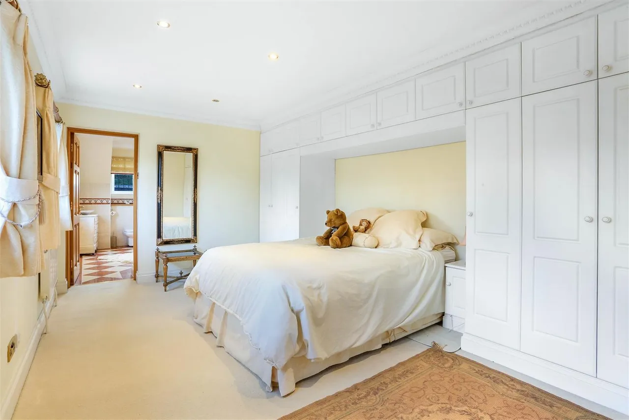 The Drive, South Cheam, SM2, photo 27